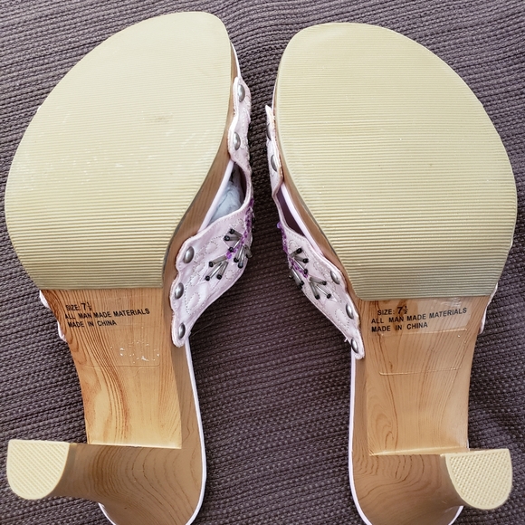 Shoes - Picture 4 of 5